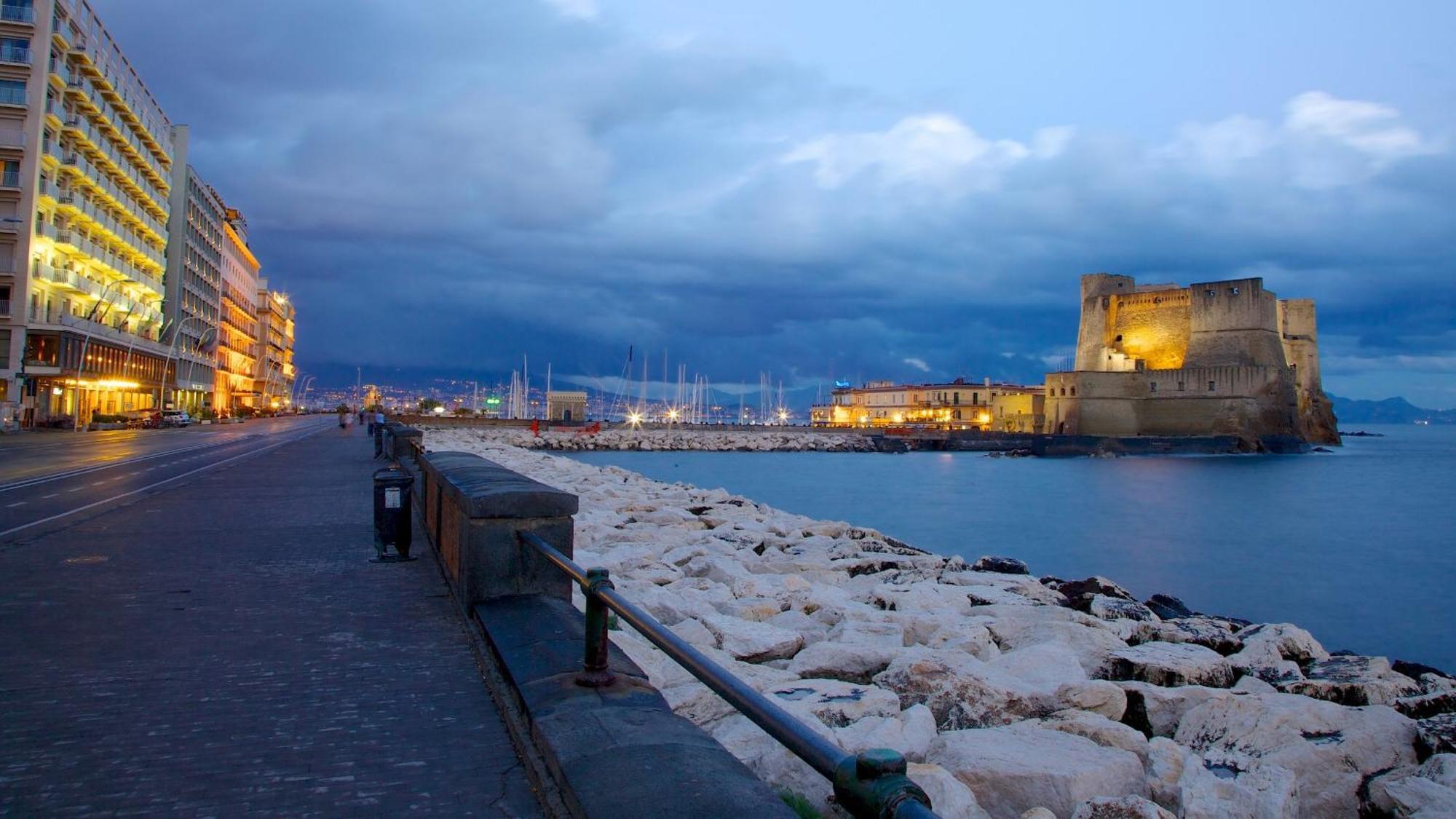 Your Central Wide Place - Min 31 Days Napoli Eksteriør bilde